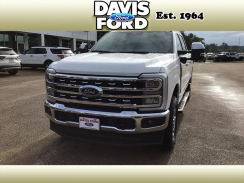 New 2026 Ford F250 Lariat w/ Chrome Package AWD/4WD image 4