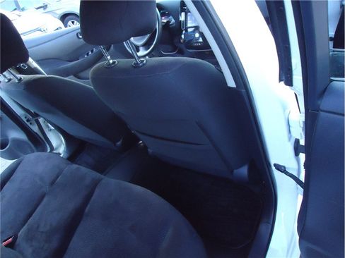 Used 2015 Nissan Leaf SV w/ LED & Quick Charge Package FWD image 14