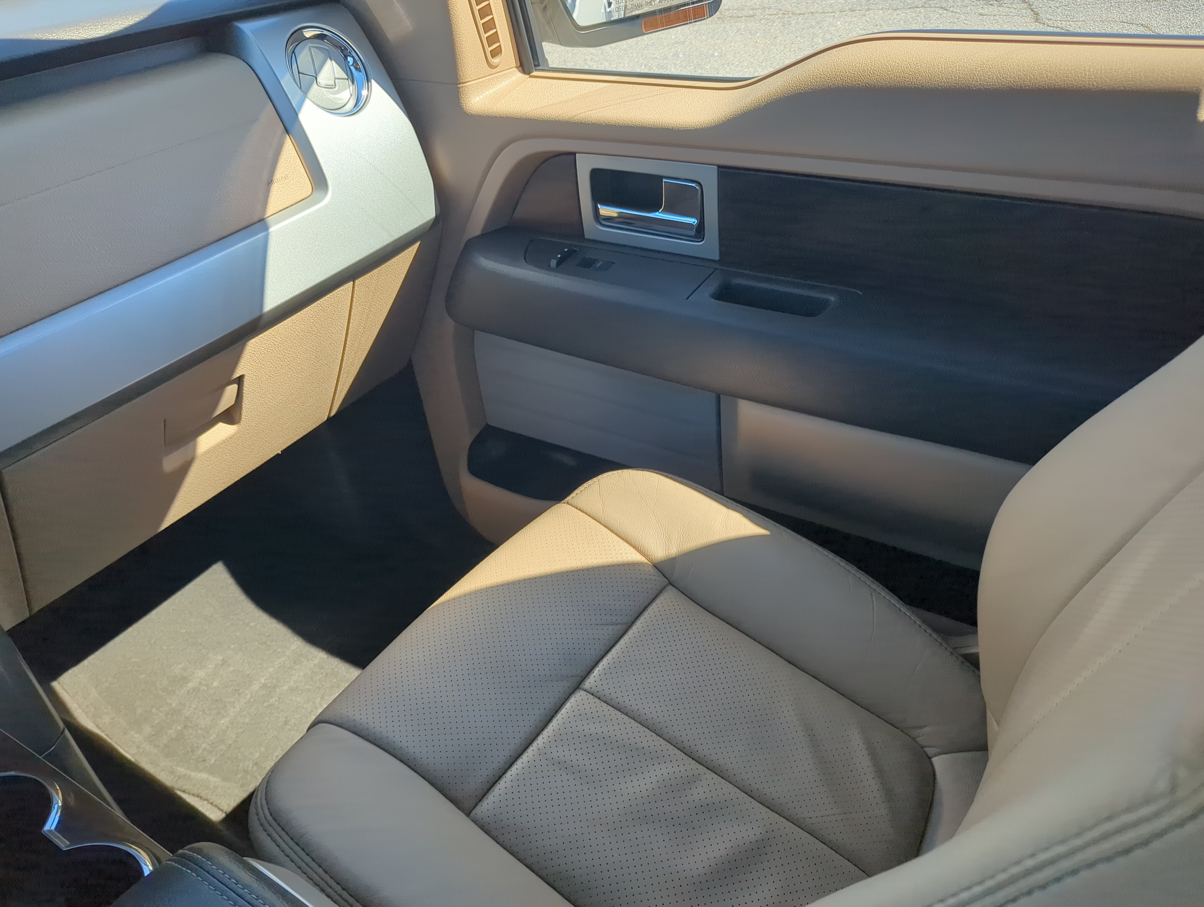 Used 2013 Ford F150 Lariat w/ Mid Equipment Group AWD/4WD image 15
