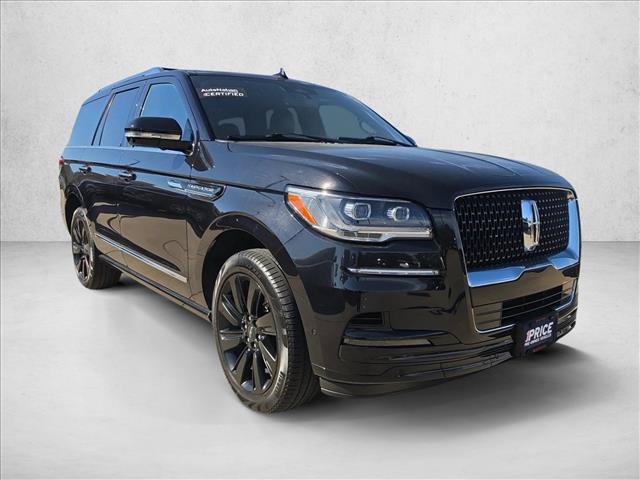 Used 2024 Lincoln Navigator Reserve AWD/4WD image 3