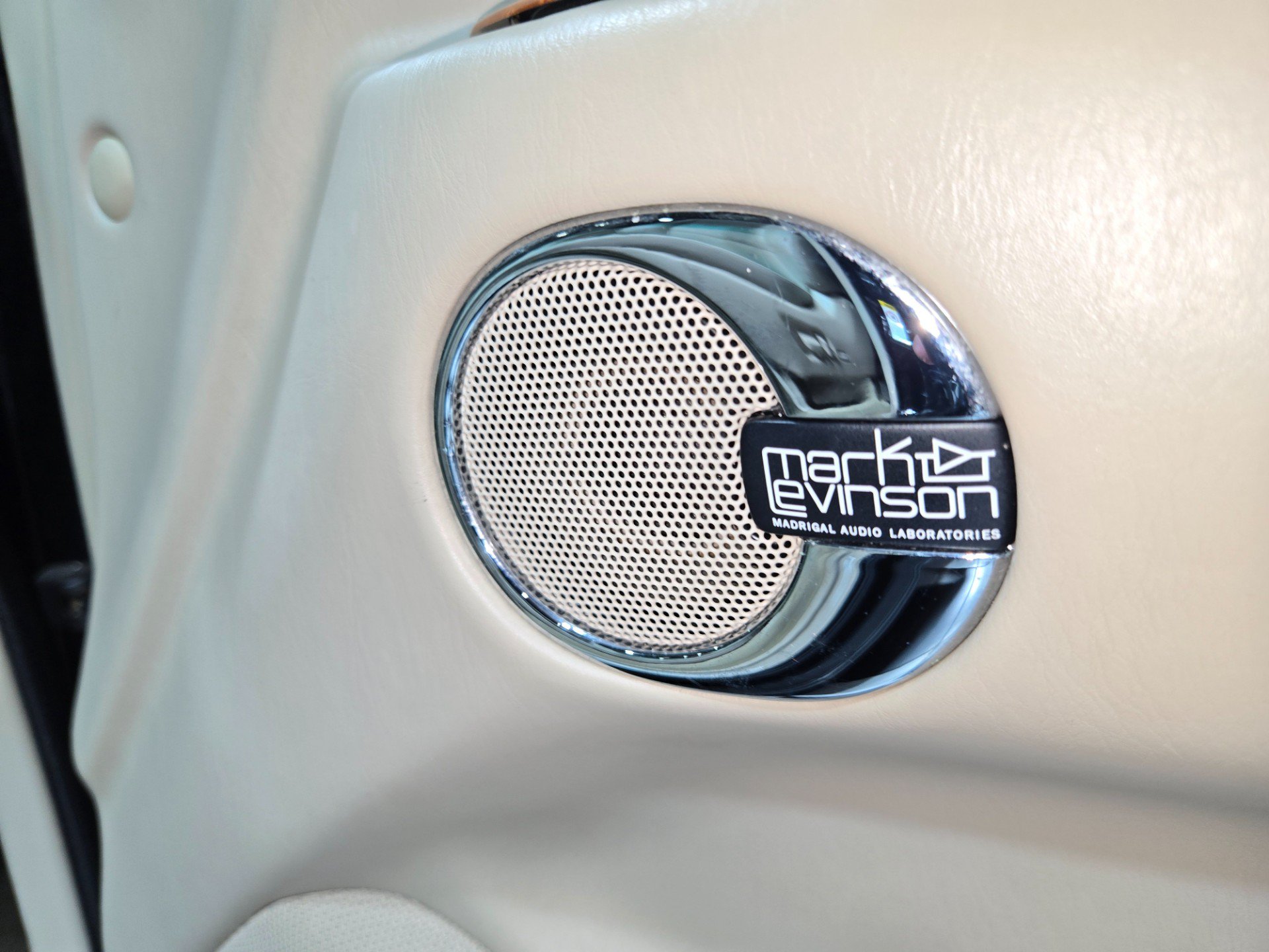 Used 2004 Lexus LX 470 4WD image 90