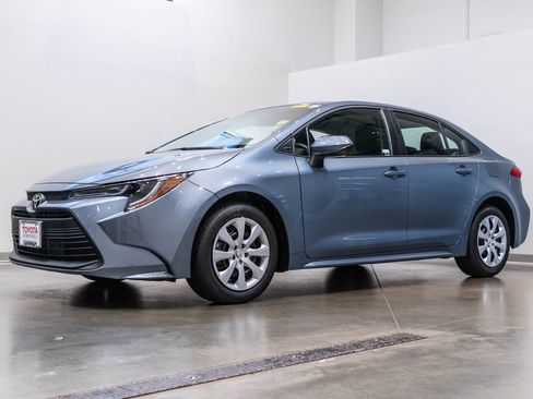 Certified 2026 Toyota Corolla LE FWD image 3