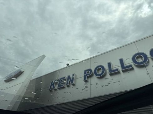 Used 2024 Ford Expedition Limited image 30