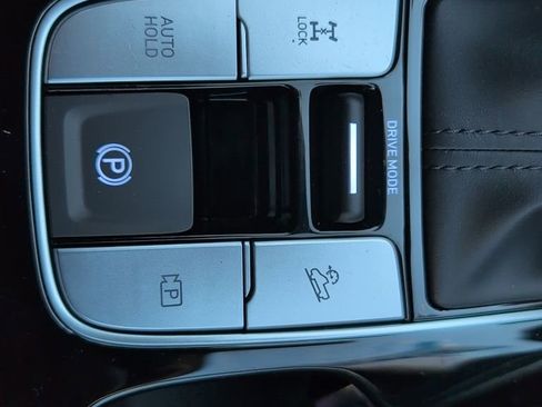 Used 2025 Hyundai Santa Cruz SEL image 17