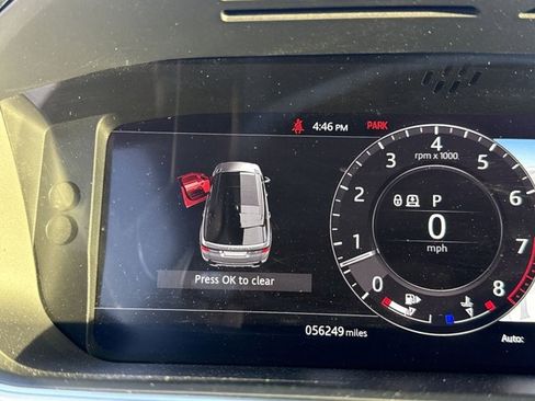 Used 2022 Land Rover Range Rover Sport HST image 14