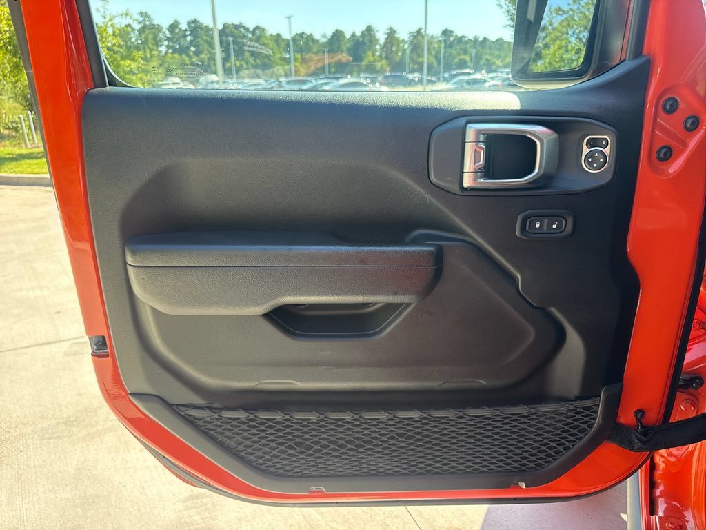 Used 2023 Jeep Wrangler Unlimited Sport AWD/4WD image 13