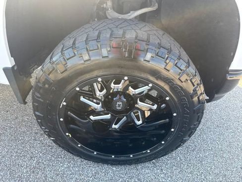 Used 2021 Chevrolet Silverado 1500 Custom Trail Boss w/ Realtree Special Edition AWD/4WD image 12