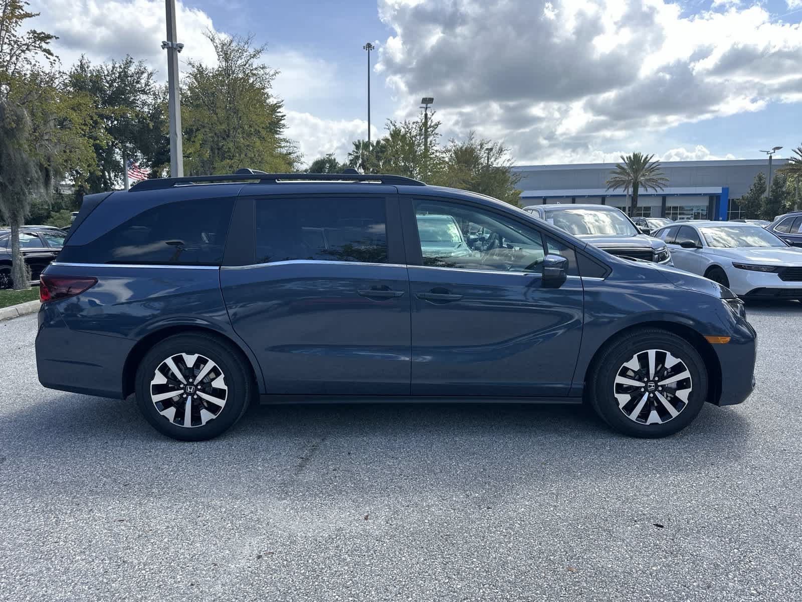 New 2027 Honda Odyssey EX-L image 7