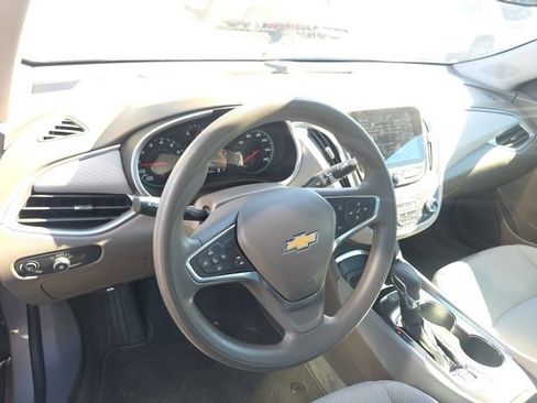 Used 2025 Chevrolet Malibu LT FWD image 7