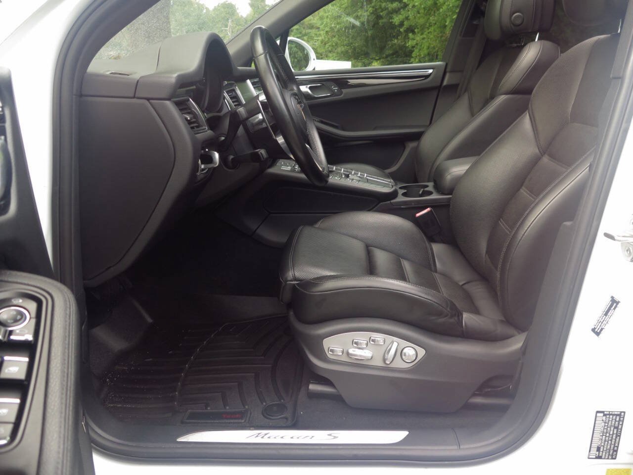 Used 2017 Porsche Macan S AWD/4WD image 10