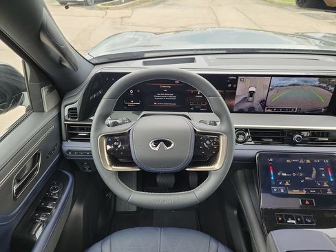 Certified 2026 INFINITI QX80 4WD w/ Sport Exterior Package image 12