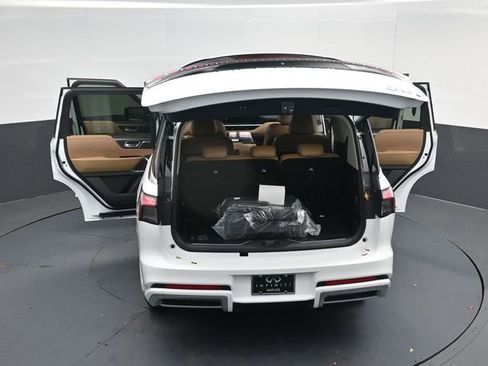 New 2026 INFINITI QX80 Luxe w/ Cargo Package image 59