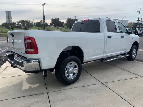 Used 2024 RAM 2500 Tradesman w/ Safety Group image 10