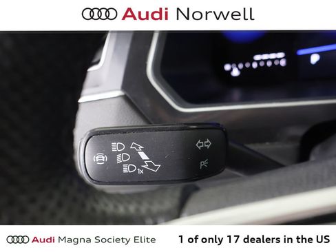 Used 2024 Volkswagen Tiguan SE R-Line AWD/4WD image 22