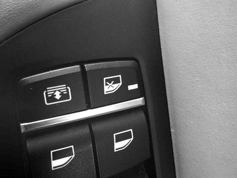 Used 2015 BMW 740Li 4dr Sdn 740Li RWD image 27