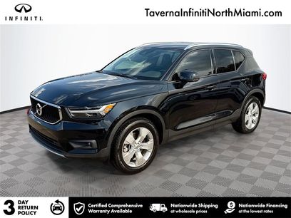 Used 2021 Volvo XC40 T5 Momentum