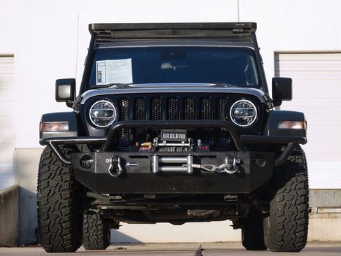 Used 2020 Jeep Wrangler Unlimited Sport image 14