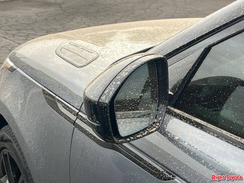 Used 2024 Land Rover Range Rover Velar Dynamic SE AWD/4WD image 9