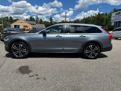 Used 2019 Volvo V90 T5 Cross Country AWD/4WD image 2