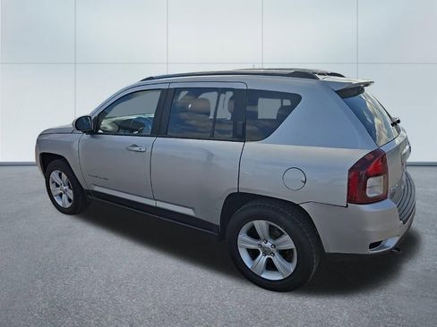 Used 2014 Jeep Compass Latitude w/ All Weather Capability Group image 2