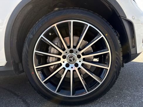 Used 2020 Mercedes-Benz GLC 300 w/ AMG Line image 14