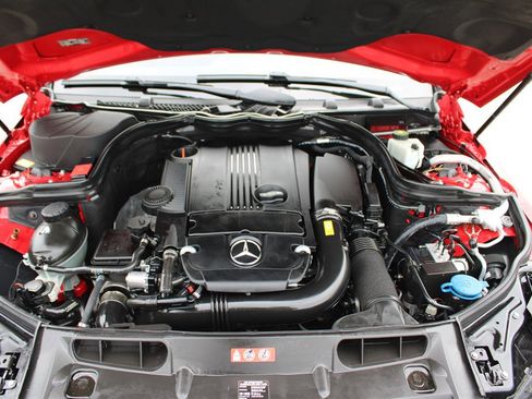 Used 2013 Mercedes-Benz C 250 Luxury image 33