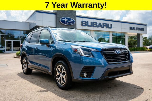 Certified 2024 Subaru Forester Premium AWD/4WD image 1