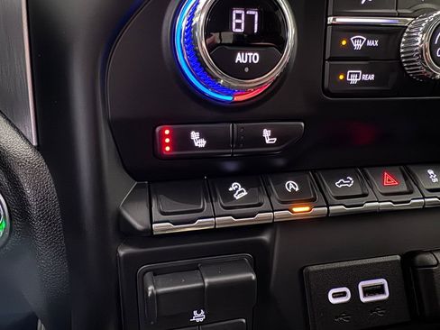 Used 2021 GMC Sierra 1500 Elevation w/ Preferred Package image 25