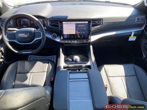 New 2026 Jeep Grand Wagoneer Limited AWD/4WD image 11