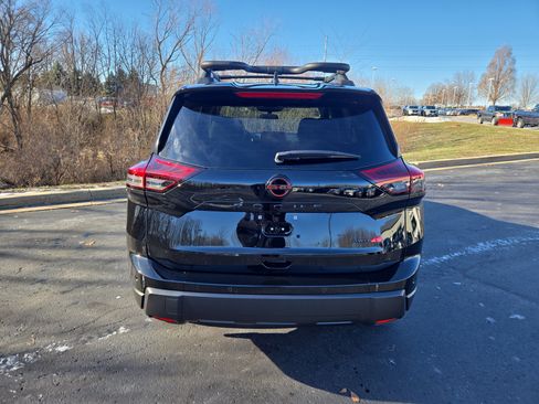 New 2026 Nissan Rogue Rock Creek image 8