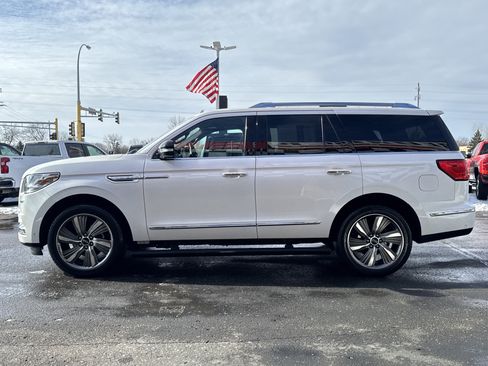 Used 2019 Lincoln Navigator Reserve image 5