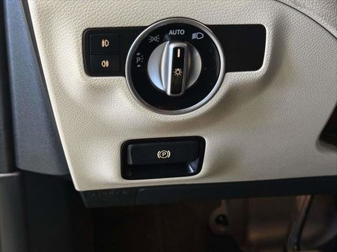 Used 2019 Mercedes-Benz GLA 250 4MATIC image 19