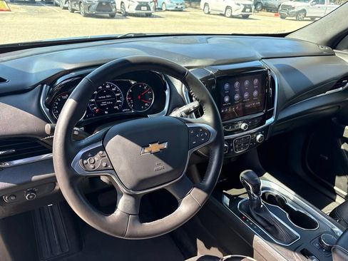 Used 2022 Chevrolet Traverse Premier w/ LPO, Cargo Package FWD image 13