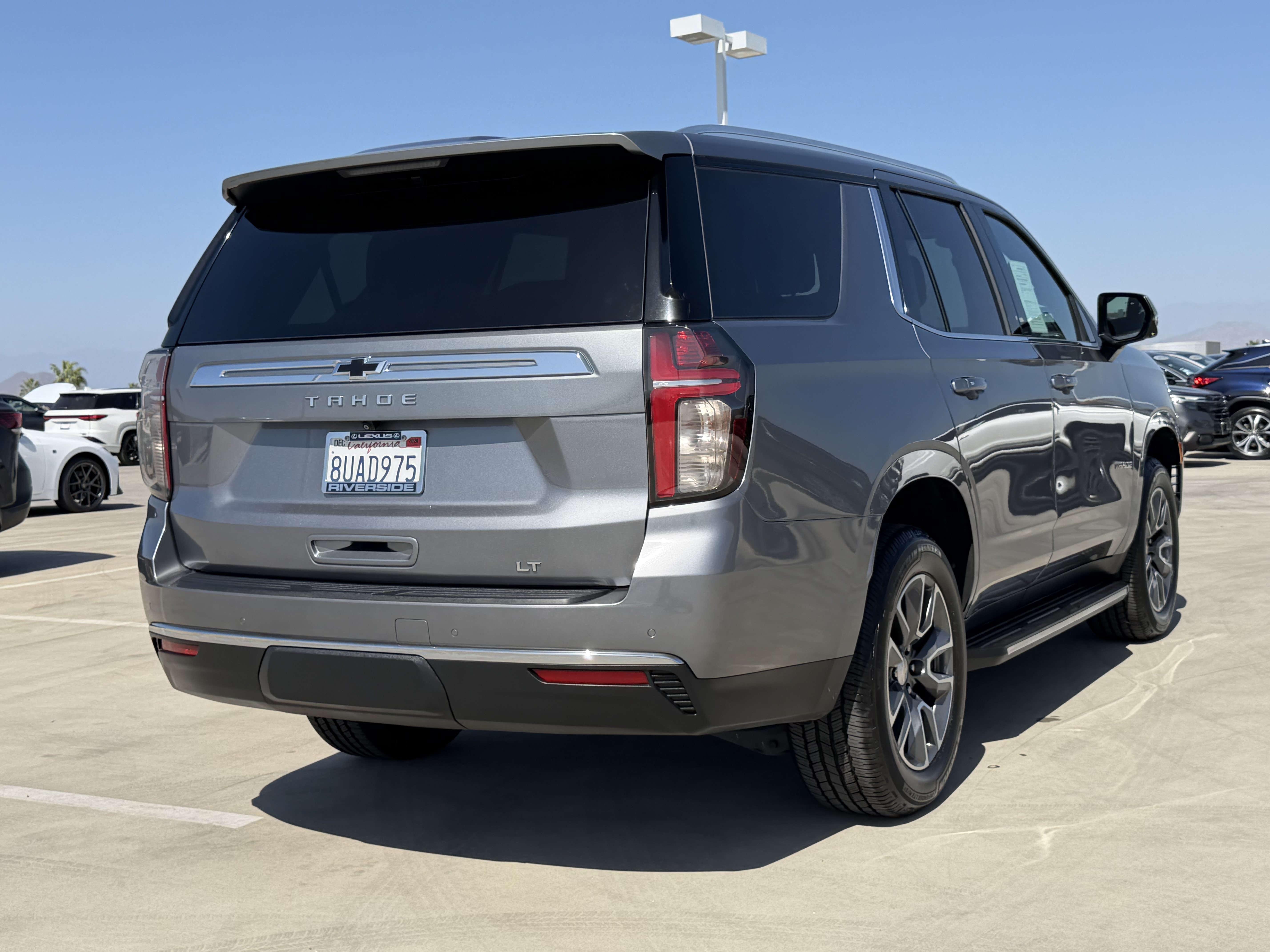 Used 2021 Chevrolet Tahoe LT w/ LT Signature Package RWD image 10