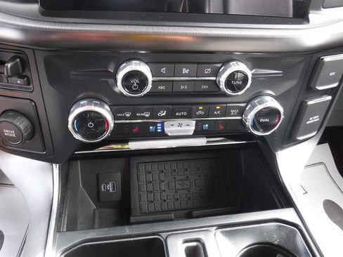 Used 2023 Ford F150 Platinum RWD image 24
