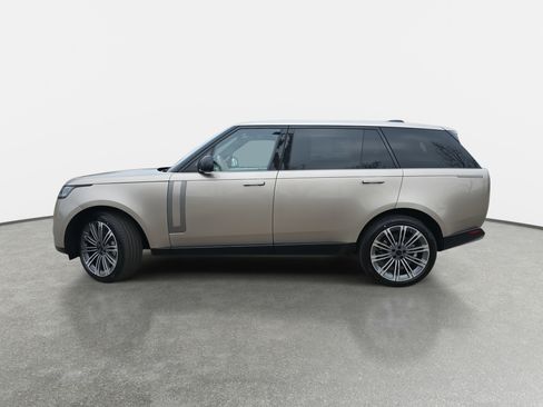 New 2026 Land Rover Range Rover Long Wheelbase SE image 8