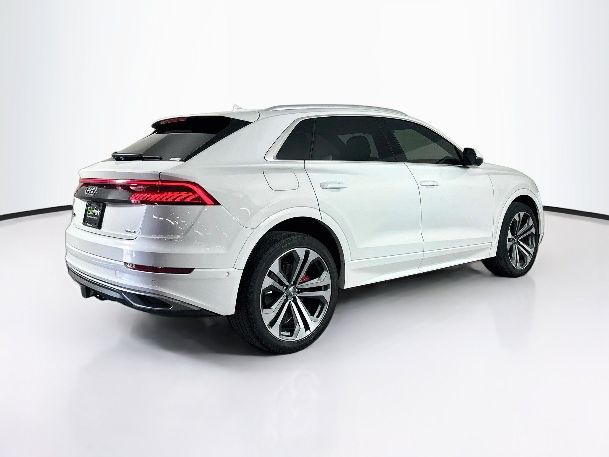 Used 2019 Audi Q8 Premium Plus AWD/4WD image 9
