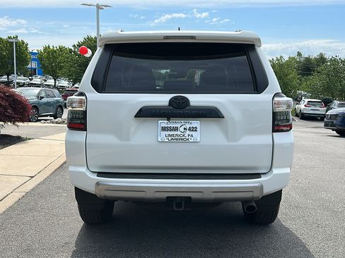 Used 2024 Toyota 4Runner TRD Off-Road Premium w/ Off Road Premium Plus Package AWD/4WD image 6