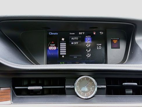 Used 2016 Lexus ES 350 w/ Premium Package w/Wood Trim FWD image 31