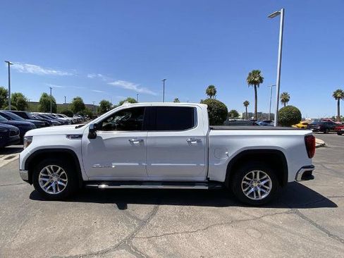 Used 2019 GMC Sierra 1500 SLT w/ SLT Premium Plus Package AWD/4WD image 4