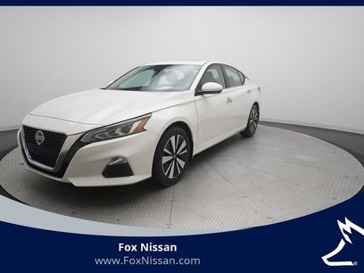 Used 2022 Nissan Altima 2.5 SV w/ SV Premium Package
