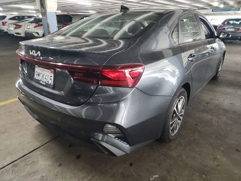Used 2023 Kia Forte LXS FWD image 3