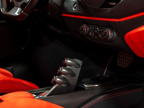 Used 2019 Ferrari 488 Pista Coupe RWD image 96