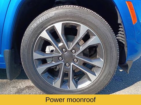 Used 2023 Jeep Grand Cherokee Overland w/ MOPAR Finishing Package AWD/4WD image 24