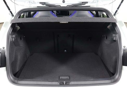 Used 2023 Volkswagen Golf R AWD/4WD image 23