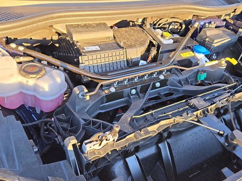 Used 2024 Audi Q4 e-tron Premium image 13