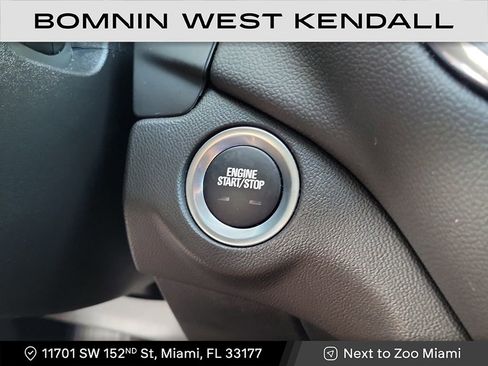 Used 2023 Chevrolet Equinox LT image 16