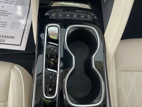 Used 2023 Buick Envision Avenir AWD/4WD image 43