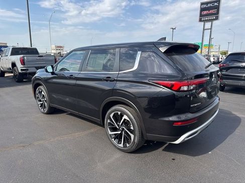 Used 2024 Mitsubishi Outlander AWD image 6