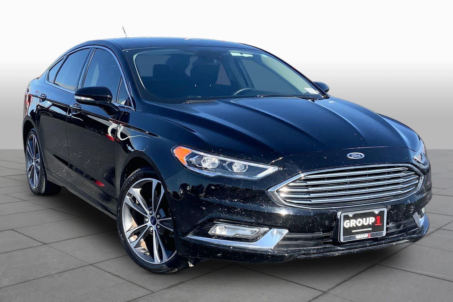 Used 2018 Ford Fusion Titanium AWD/4WD image 3
